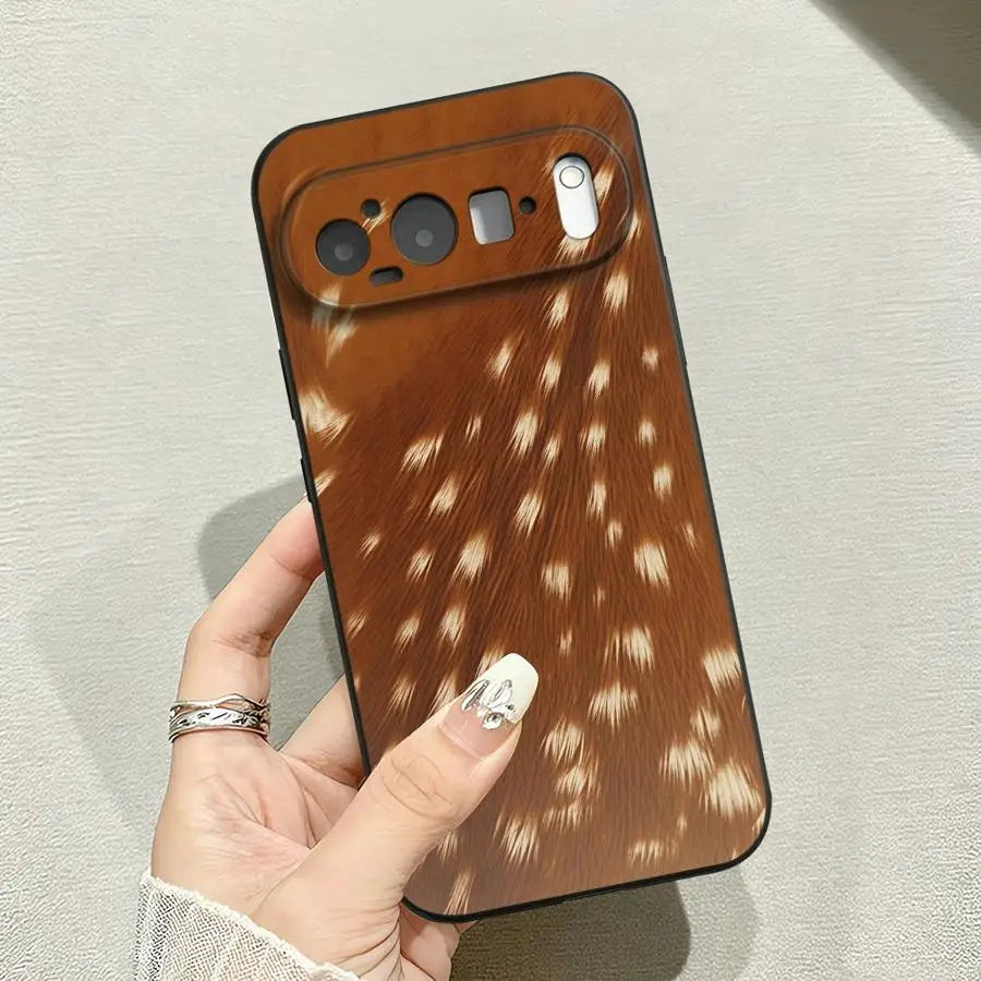 Luxury Ins Brown Red Polka Dots Case for Google Pixel 6 7 8 Pro 10 9 Pro XL 6a 7a 9a 8a Funda Phone Cover