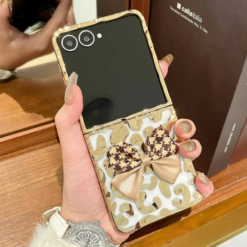 Water Waves Plated Leopard Knot Texture Casing For Samsung Galaxy Z Flip 8 Case Flip7 With Pearls Bracelet Mobile Phone Cover