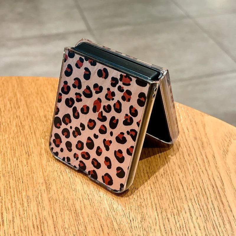 Feathered Leopard Print Phone Case For MOTO Razr 50 Ultra Motorola Razr 50Ultra Luxury Back Cover With Lanyard Anti-Lost Shell