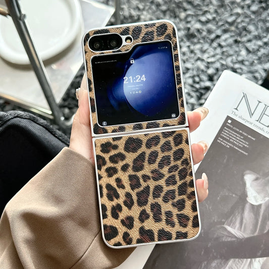Luxury Phone Case for Samsung Galaxy Z Flip 7 6 5 4 3 PU Leather Protective Cover Silver Border Leopard Print For Women Girl