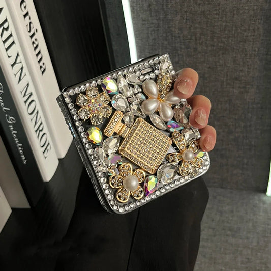 Rhinestone Case For Motorola Moto Razr 60 50 Ultra 2024 Cases 3D Perfumn Bottle Diamond Funda Transparent Telefon Kilifi Coque