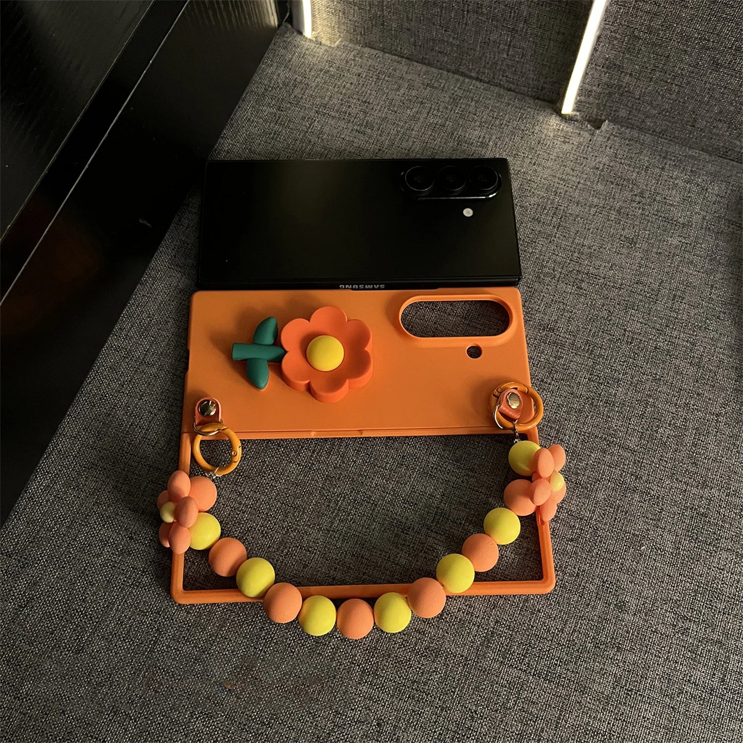 Ins Hot Orange Flower Phone Case with Beads Bracelet for Samsung Galaxy Z Fold 7 Z Fold6 Fold5 Fold7 Back Cover