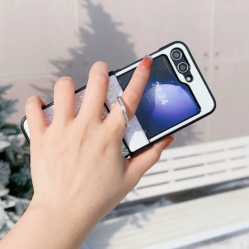 Fashion Gradient Color Cute Ring Phone Case For Samsung Galaxy Z Flip 5 4 3 Flip4 Flip3 Flip5 5G Leathers Hinge Protective Cover