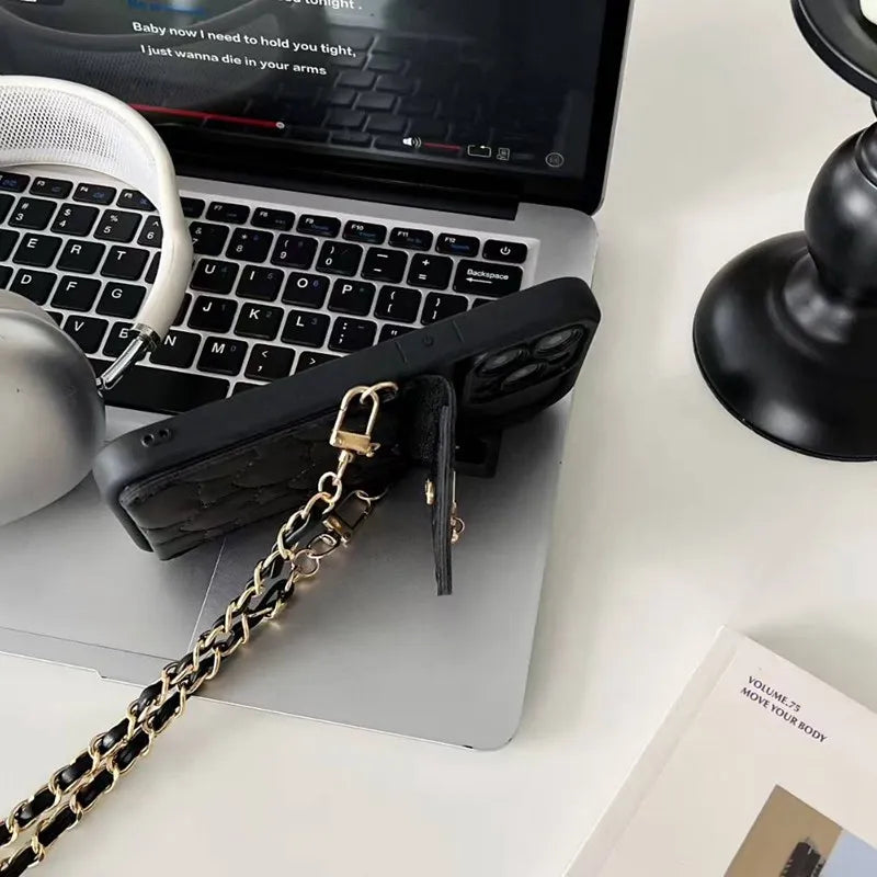 Chain Wallet Phone Case For Motorola Moto G75 G05 G15 G10 Power G20 G30 G13 G23 G53 G22 G52 G82 G60 Edge 60 Fusion Stylus Cover