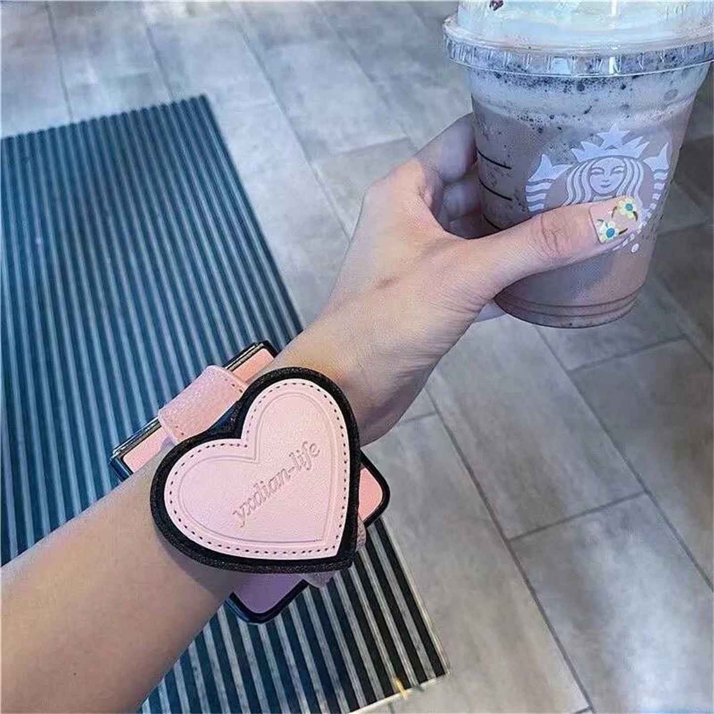 Luxurr Solid Color Case with Leather Love Heart Wrist Strap for for Motorola Razr 60 ultra 60 Pro Razr 60 Razr 50 50ultra Cover