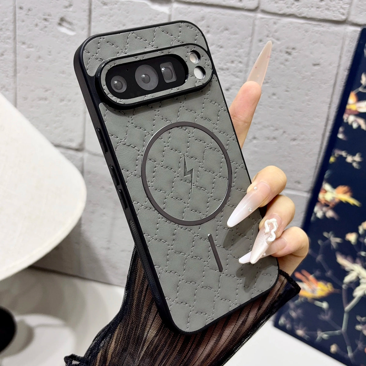 Fashion Quilted Leather Texture Magnetic Phone Case For Google Pixel 11 10 9 8 7 A Pro XL Shockproof Back Cover
