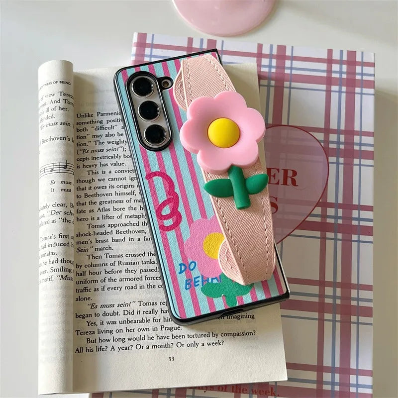 Luxury Korean Cute Flower Wristband Strips Case for Samsung Galaxy Z Fold8 Ultra Fold7 Z Fold6 Fold 5 Back Cover with Holder