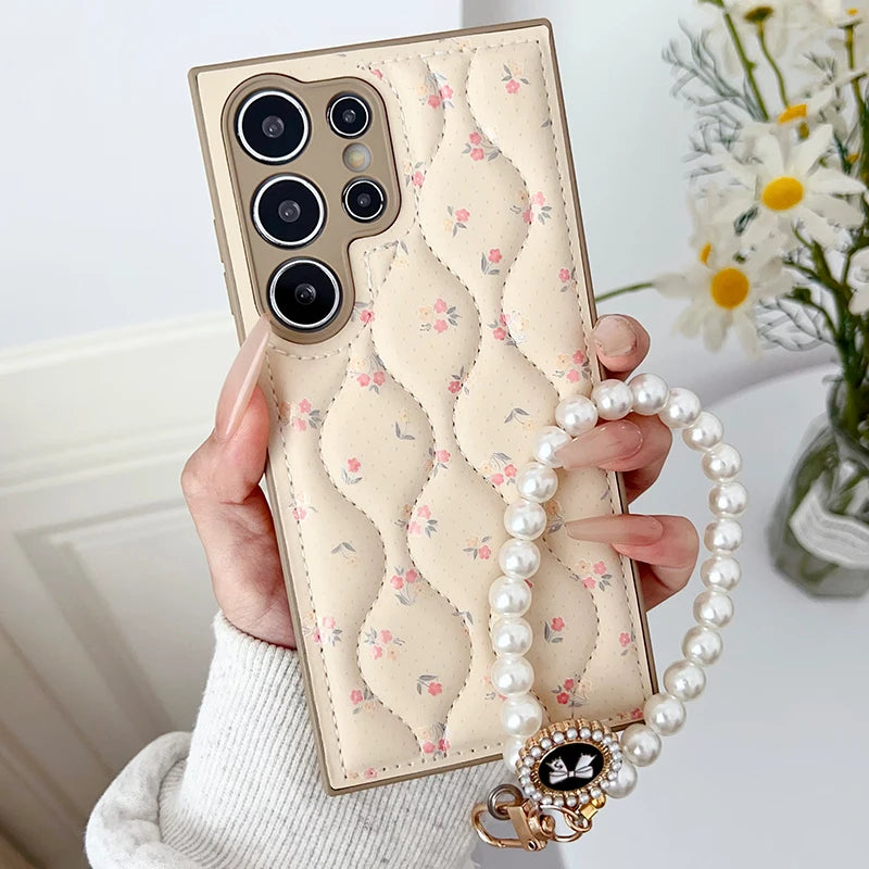 Luxury Leather Floret Bracelet Cover Case For Samsung Galaxy S25 Ultra S24 Plus S23 S24 S25 Mobile Phone Case