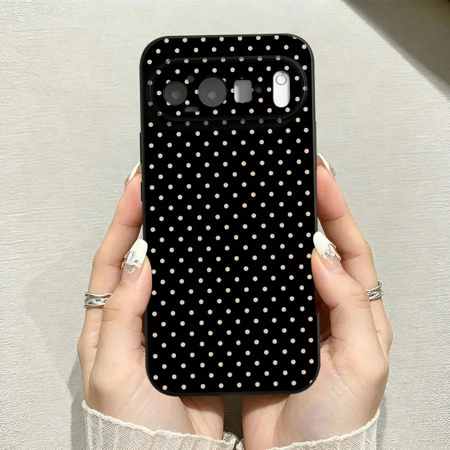 Luxury Ins Brown Red Polka Dots Case for Google Pixel 6 7 8 Pro 10 9 Pro XL 6a 7a 9a 8a Funda Phone Cover