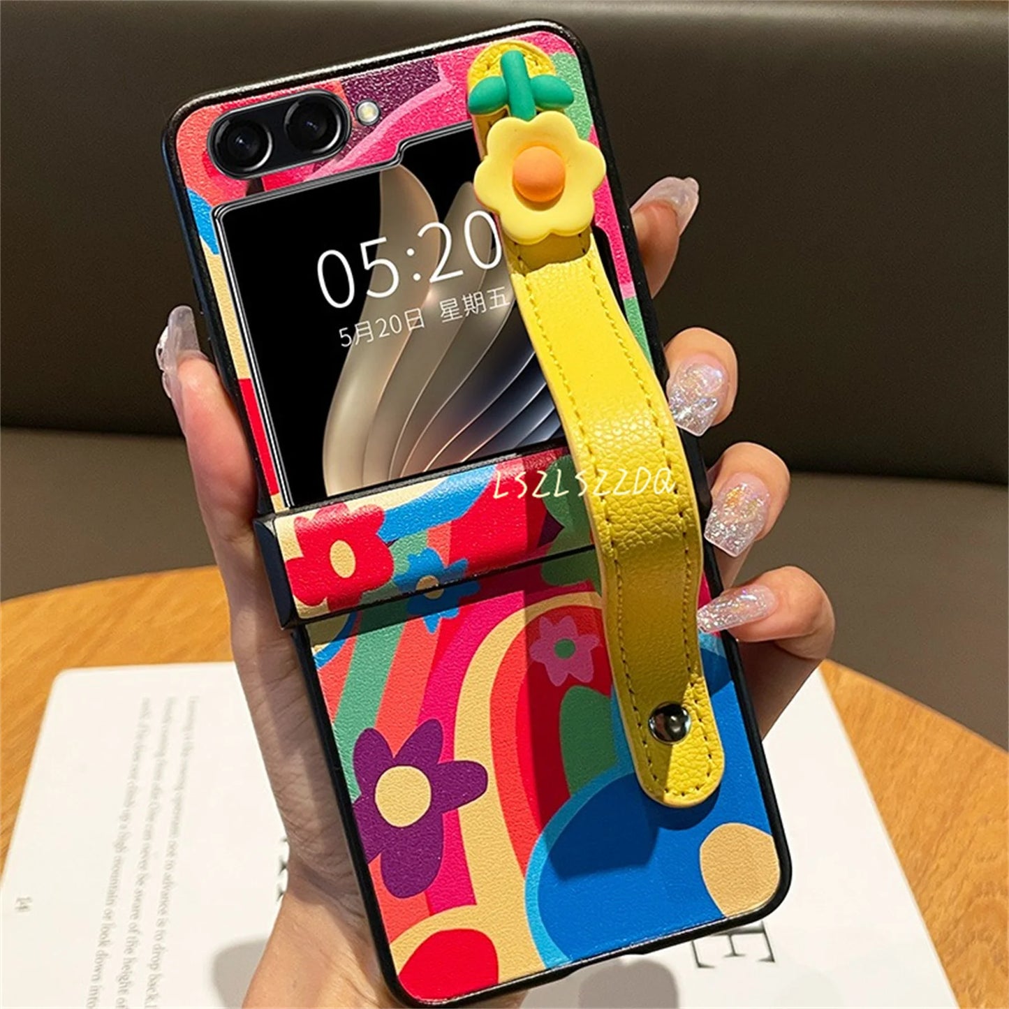 Korean Cute Floral Wrist Strap Rainbow Flower Oil Painting Case for Samsung Galaxy Z Flip7 Z Flip6 Z Flip5 Z Flip4 3 Back Cover