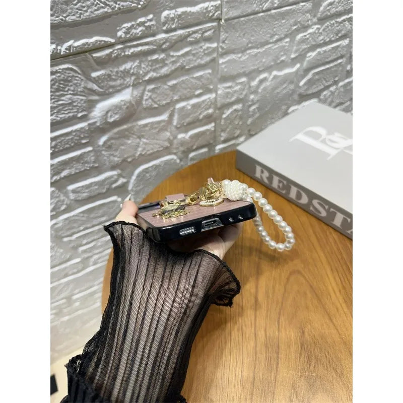 Unique Crocodile Pattern 3D Cute Small Bear Case For Samsung Galaxy Z Flip 7 6 5 4 3 5G Pearl Bracelet Portable Anti-Drop Cover