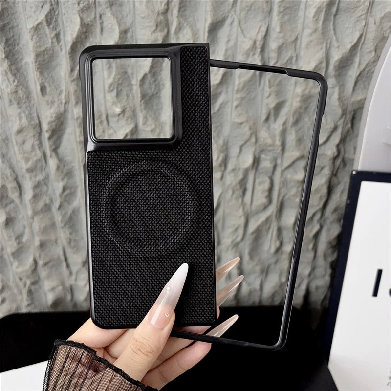 Case For Motolora Razr Fold Moto Razr 2026 For MagSafe Magnetic Nylon Woven Matte Leather Skin-friendly Cover