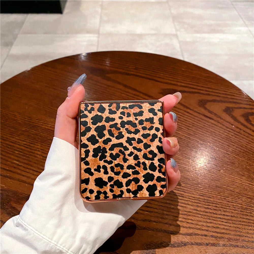 Luxury Gold Plating Cover Fashion Women Sexy Glitter Leopard Pattern Phone Case for Samsung Galaxy Z Flip 7 Flip 6 Z Flip 5 3 4