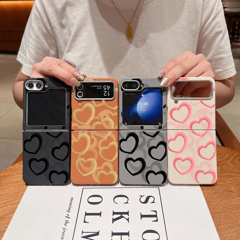 Hollow Out Heart Leather Texture TPU Phone Case For Samsung Galaxy Z Flip 3 4 5 6 Folding Cover For Samsung Z Flip5 Flip6 Flip4