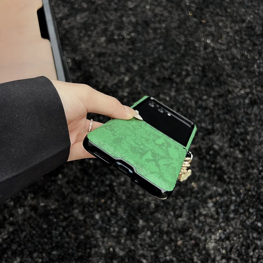 Luxury Snake Texture PU Leather Case For Samsung Galaxy Z Flip7 Flip 7 6 5 4 Zflip6 Case Pearl Flower Bracelet Strap Back Cover