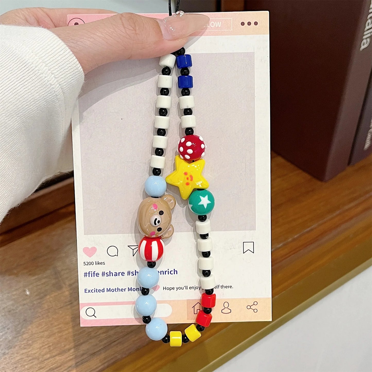 Cute Colorful Cat Kitten Phone Case with Bear Star Chain for Samsung Galaxy Z Flip 7 6 Z Flip6 ZFlip 5 Zflip6 Zflip7 Back Cover