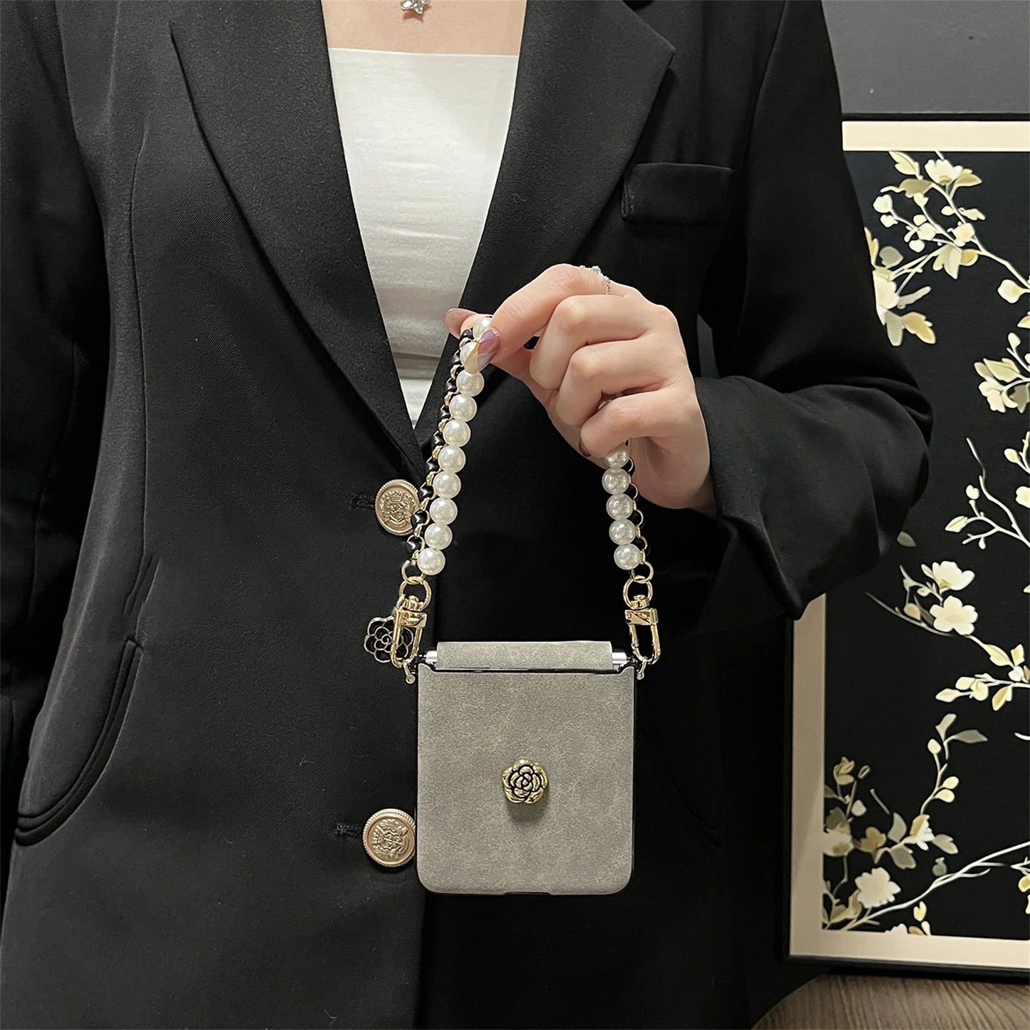 Luxury Sheepskin Camellia Phone Case with Leather Pearl Chain for Motorola Razr 60 Ultra Razr2025 Razr 50Ultra Cover