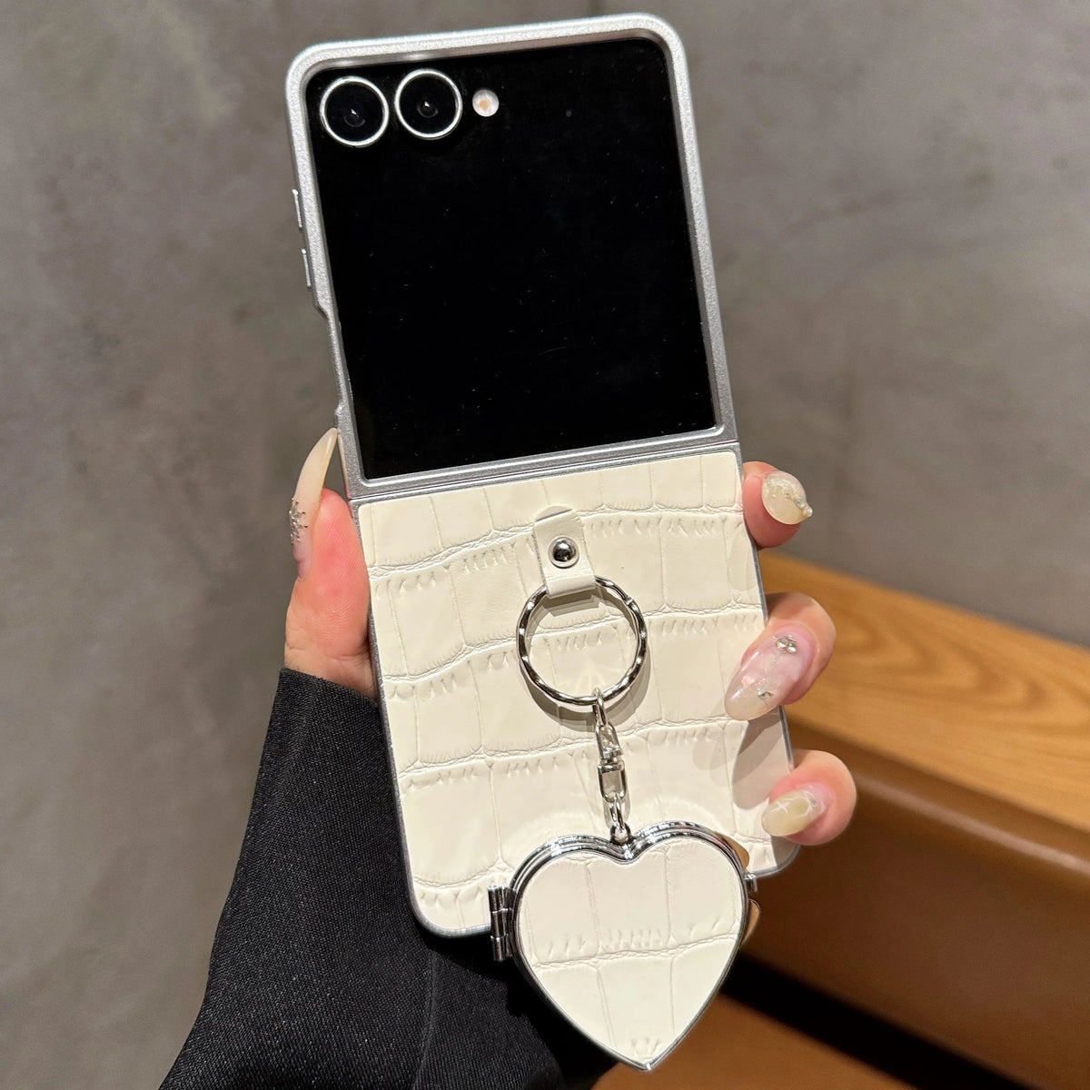 Crocodile Patterned Leather Case For Samsung Galaxy Z Flip 8 Heart Make up Miroor Cover For Samsung ZFlip7 Z Flip 6 5 4 3 Cover