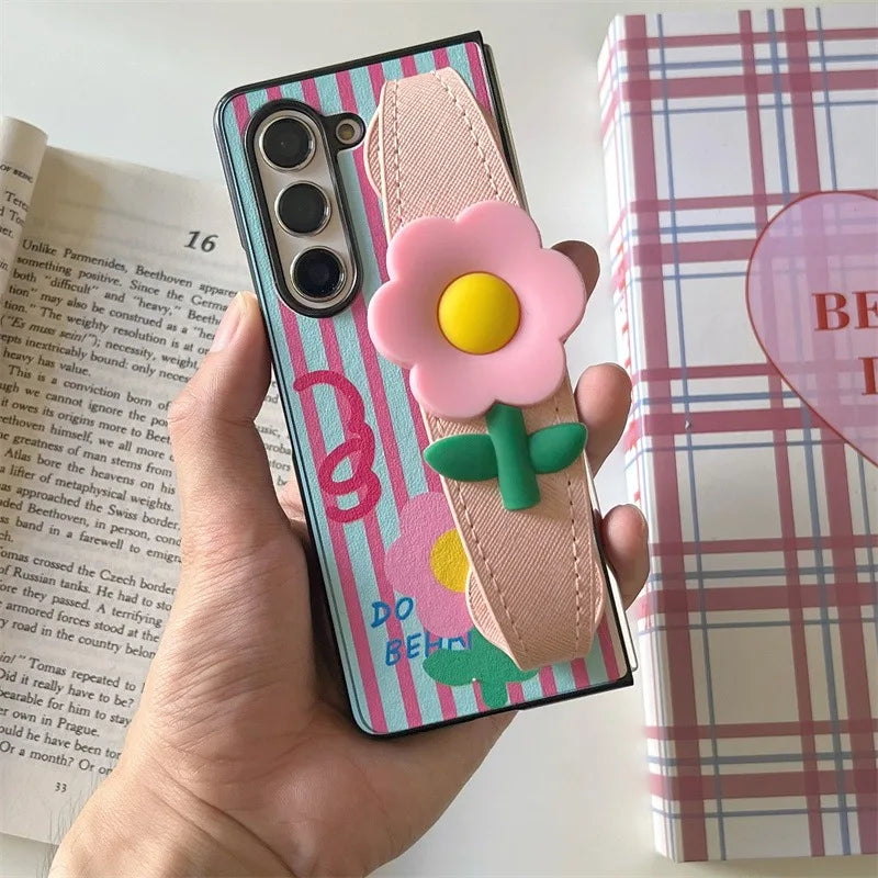 Luxury Korean Cute Flower Wristband Strips Case for Samsung Galaxy Z Fold8 Ultra Fold7 Z Fold6 Fold 5 Back Cover with Holder