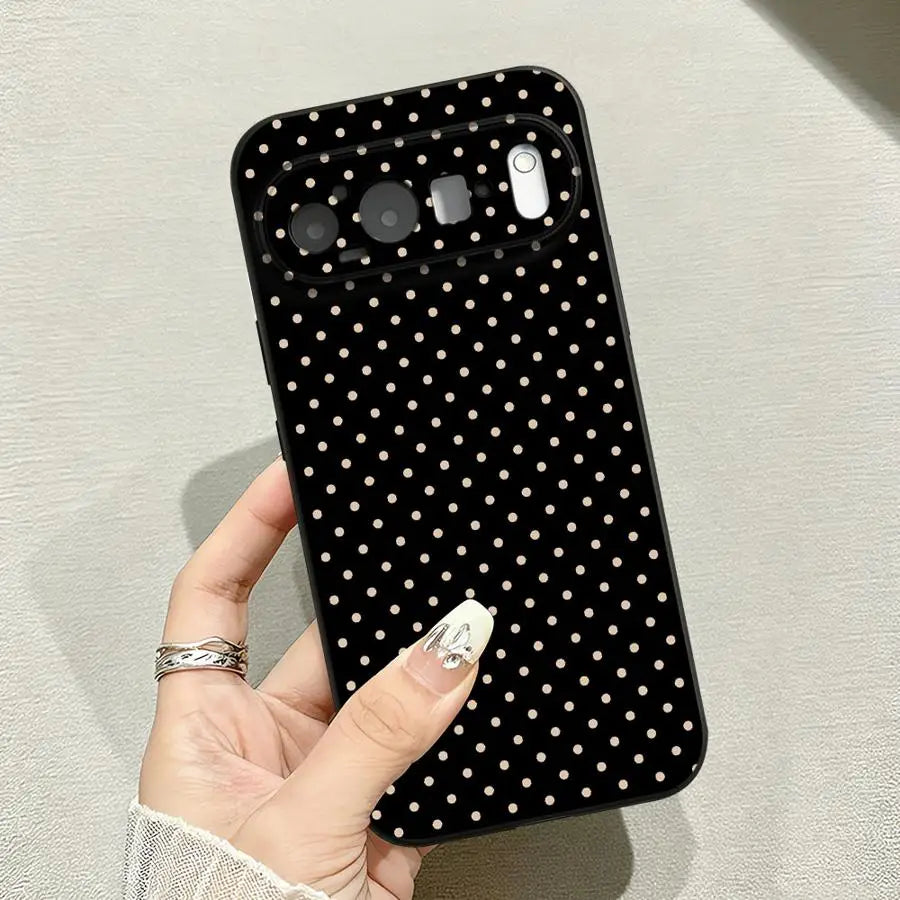 Luxury Ins Brown Red Polka Dots Case for Google Pixel 6 7 8 Pro 10 9 Pro XL 6a 7a 9a 8a Funda Phone Cover