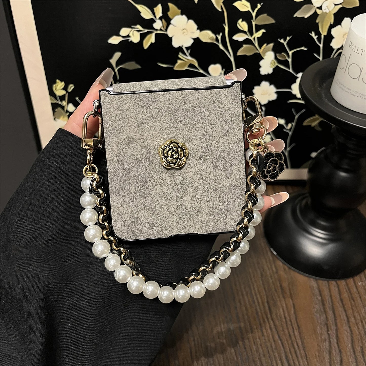 Luxury Sheepskin Camellia Phone Case with Leather Pearl Chain for Motorola Razr 60 Ultra Razr2025 Razr 50Ultra Cover