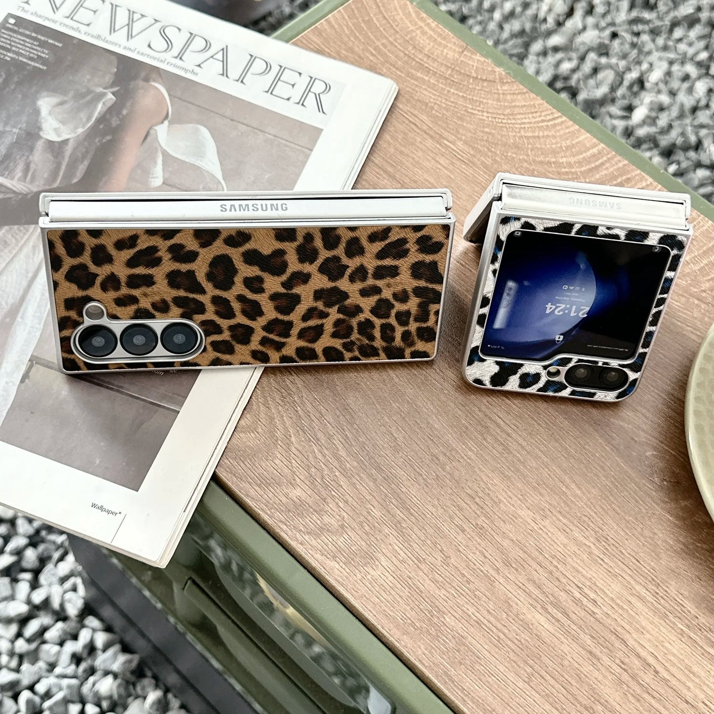 Luxury Phone Case for Samsung Galaxy Z Flip 7 6 5 4 3 PU Leather Protective Cover Silver Border Leopard Print For Women Girl