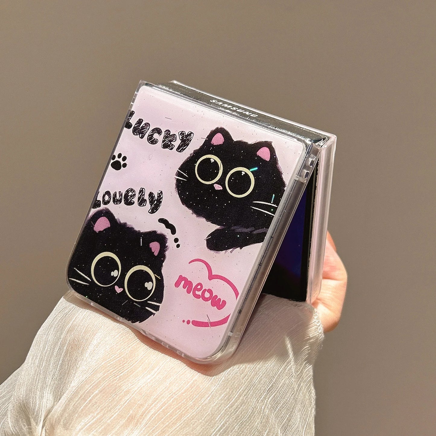 Lovely Flower Cover Funda For Samsung Z Flip 7 Hand Bracelet Cases For Samsung Galaxy Z Flip 6 zflip5 4 3 Luxury Phone Case